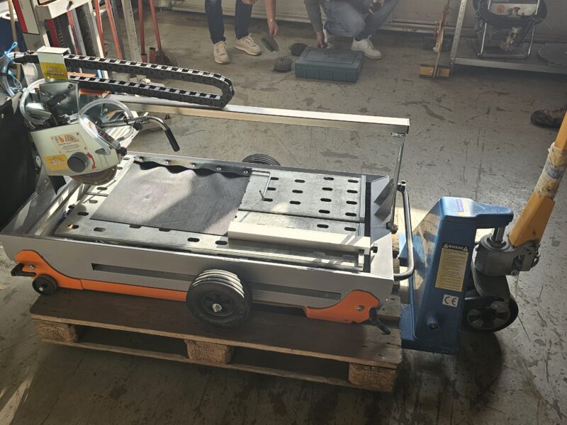 Machine coupe carreaux