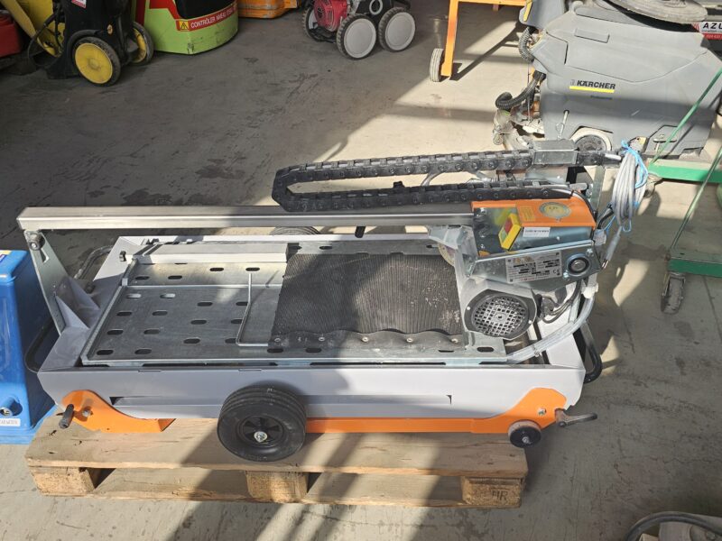 Machine coupe carreaux